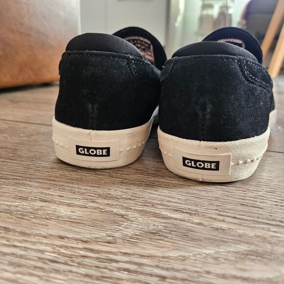 Globe Slip-On Men Loafers